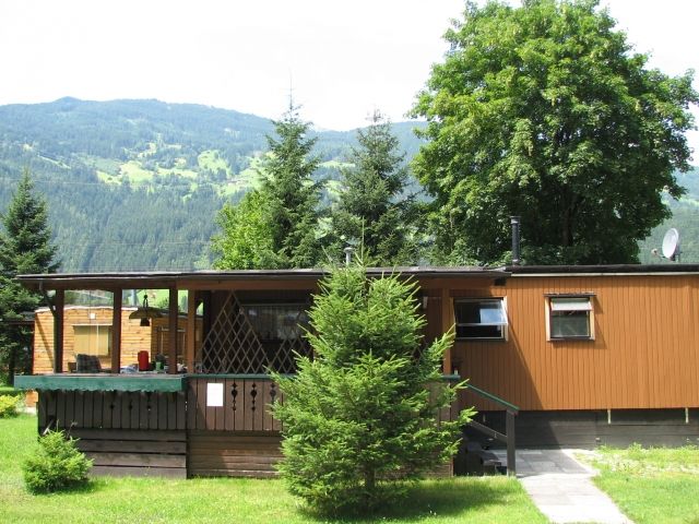 Holzmobilheim auf 5 Sterne Campingplatz im Zillertal