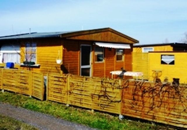 Ganzjahresplatz am See / Mobilheim, feststehender Wohnwagen - Stellplatz - magdeburg